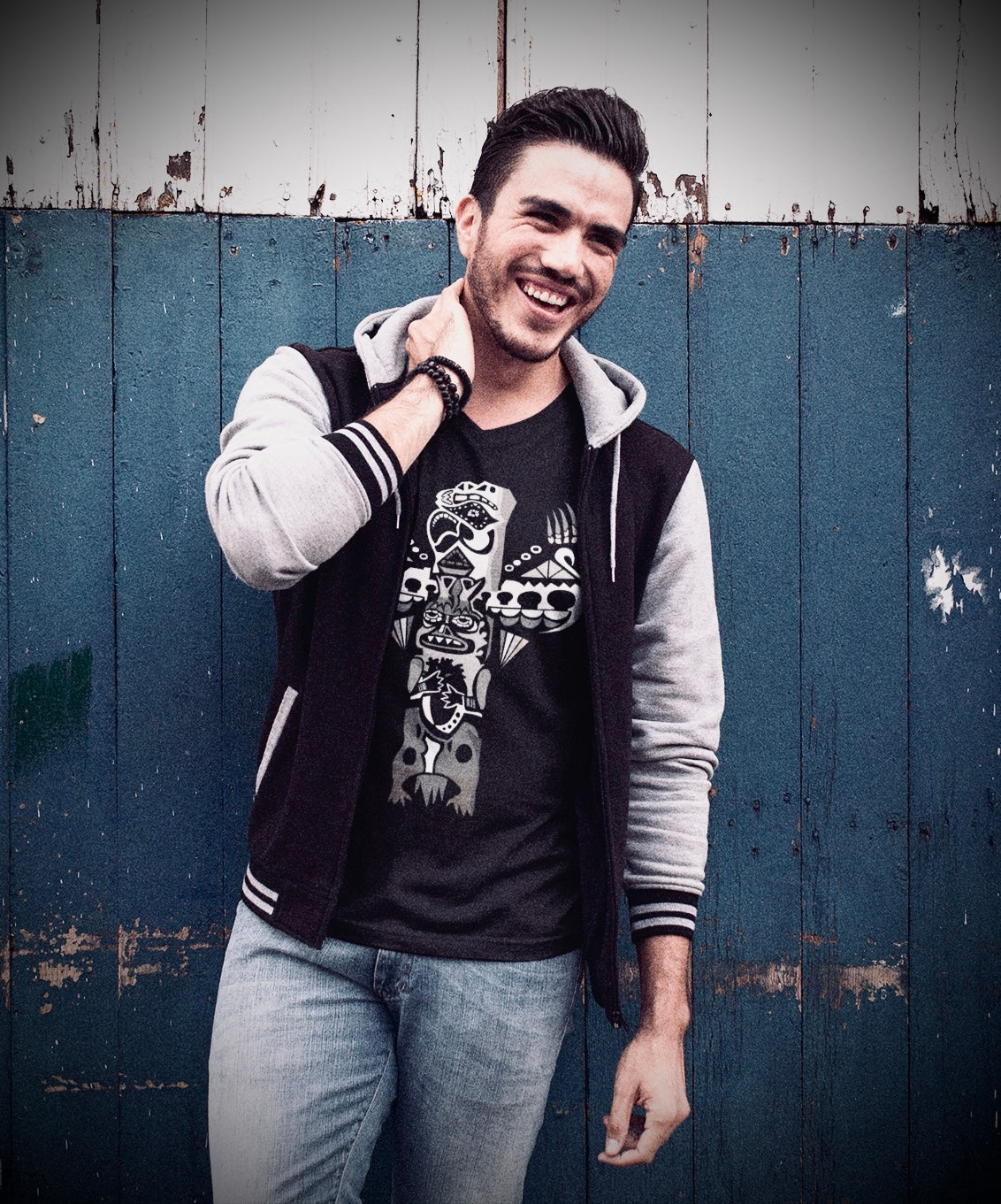 Eagle Totem - Unisex Short Sleeve V-Neck Tee