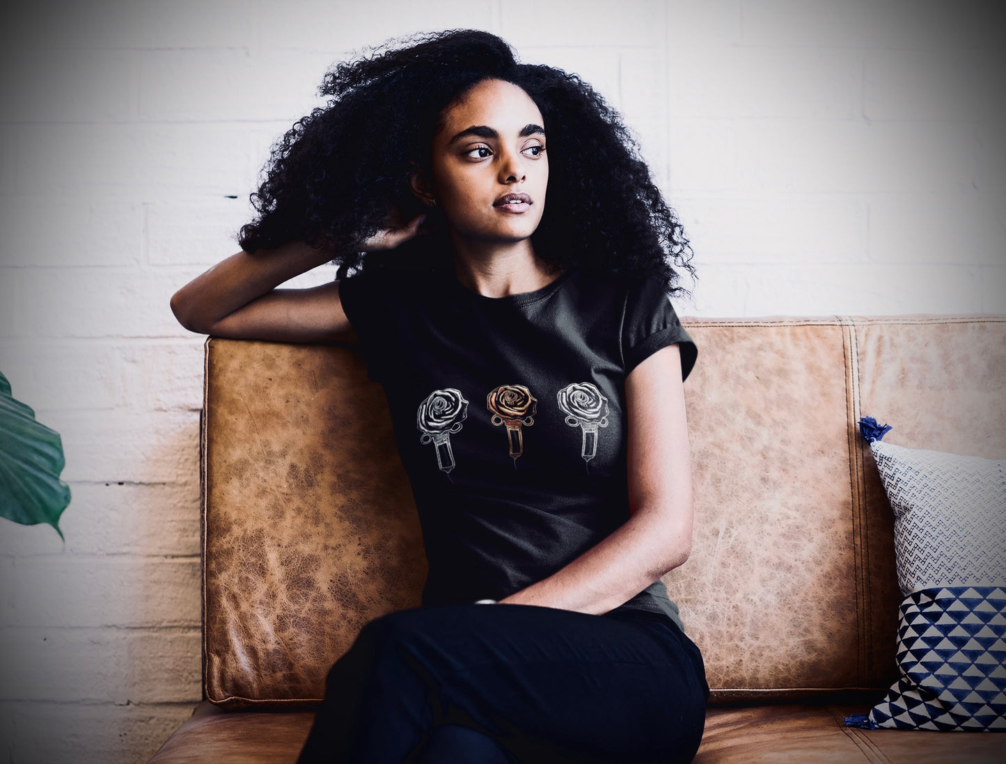 3 Roses - Women's Relaxed Black Tee