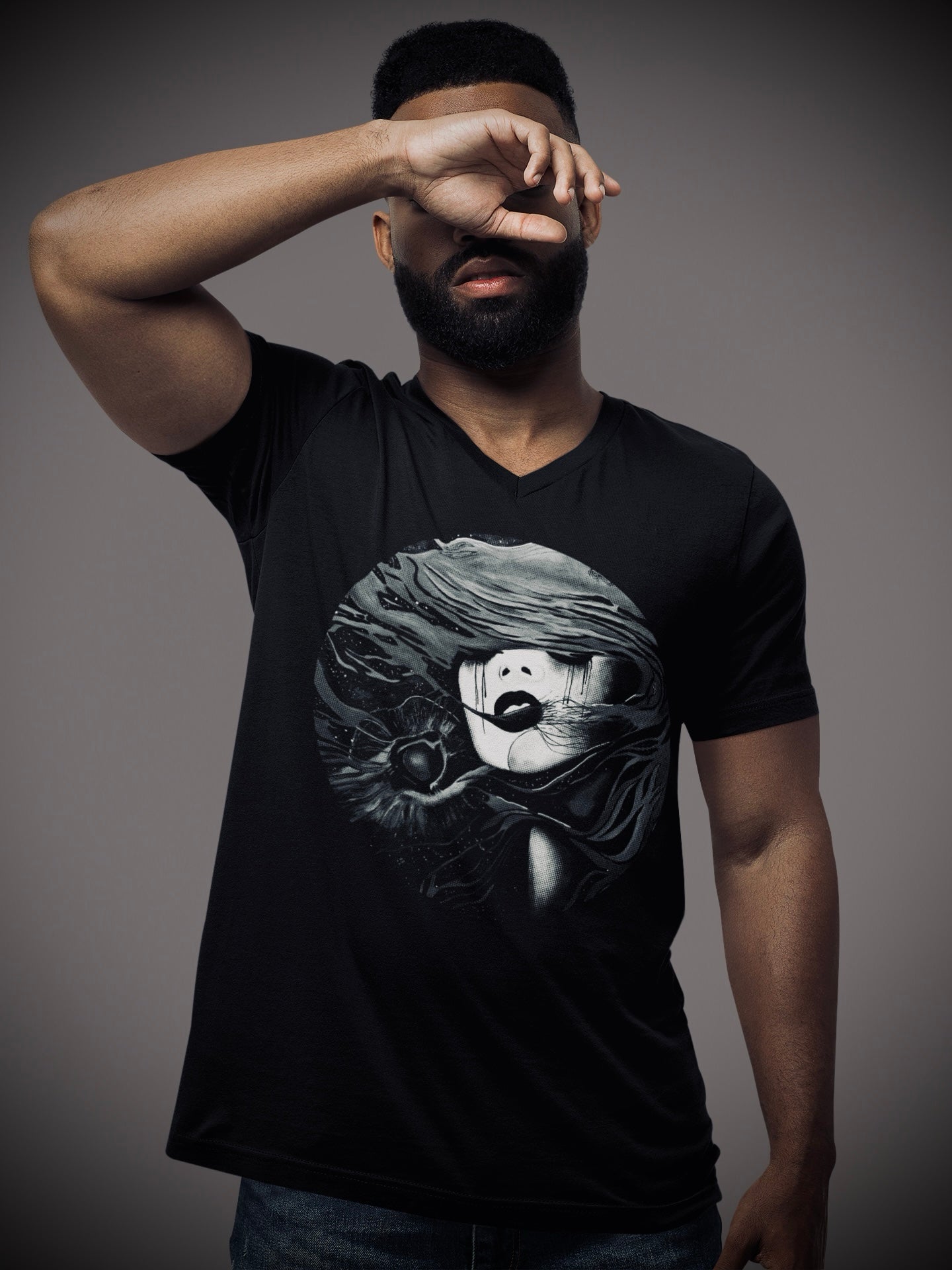 Fire (Noir) - Unisex Short Sleeve V-Neck Tee
