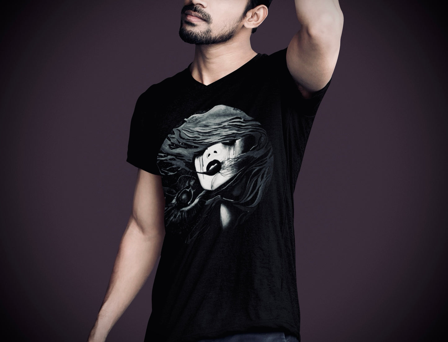 Fire (Noir) - Unisex Short Sleeve V-Neck Tee