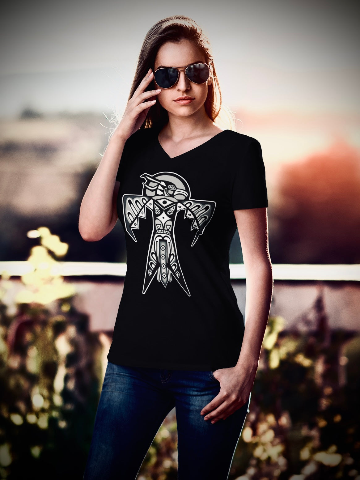 Thunderbird (Noir) - Unisex Short Sleeve V-Neck T-Shirt