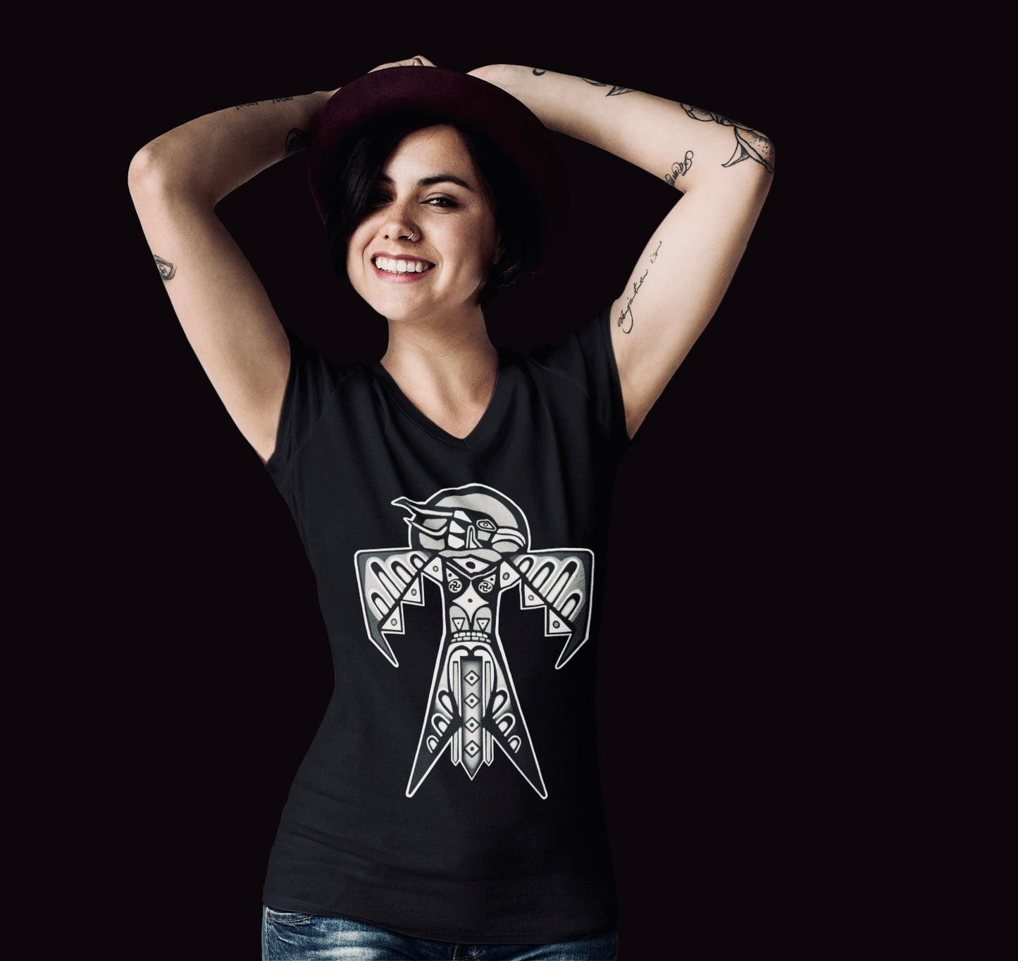 Thunderbird (Noir) - Unisex Short Sleeve V-Neck T-Shirt