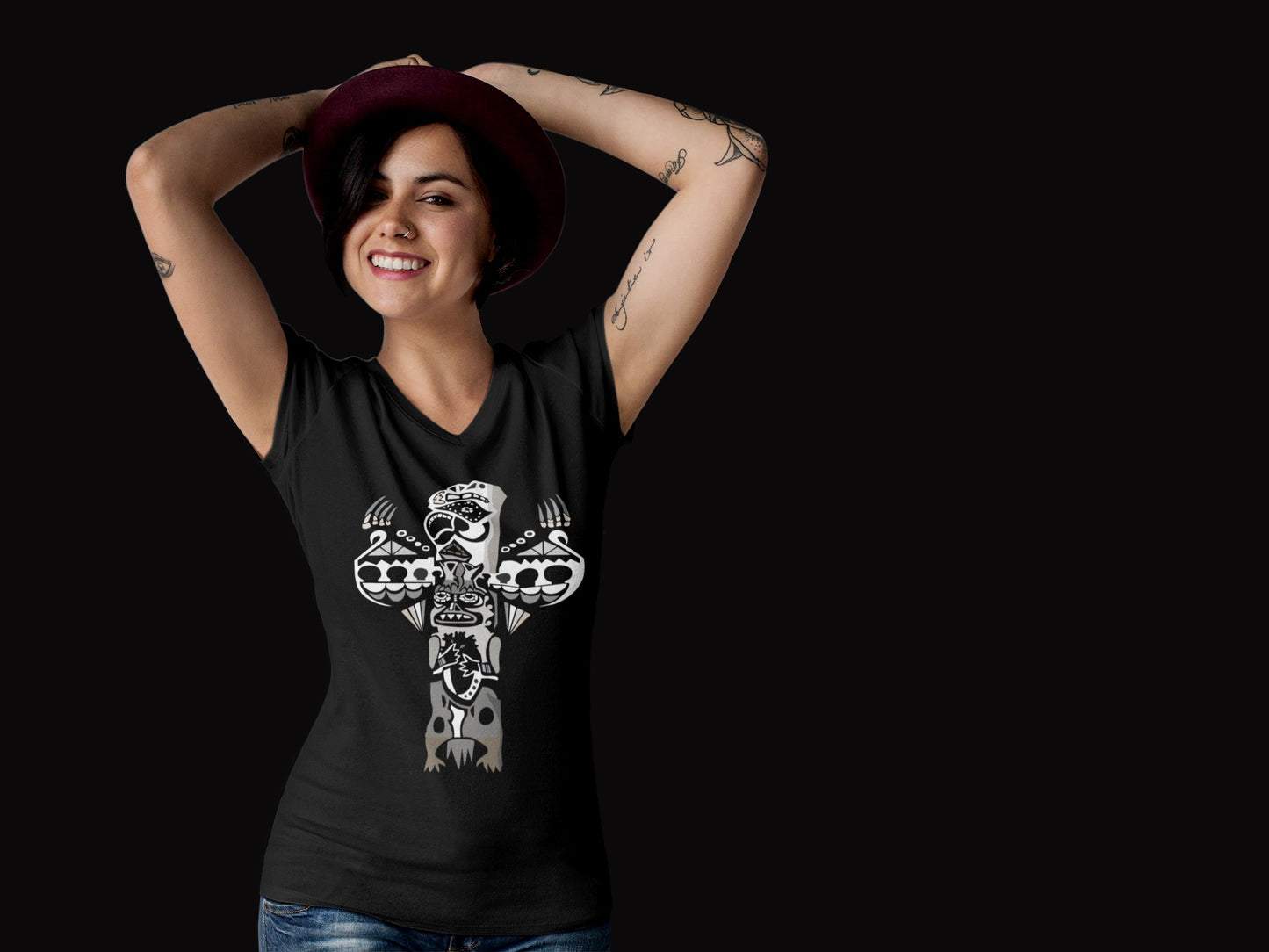 Eagle (Noir) Totem - Unisex V-Neck Tee