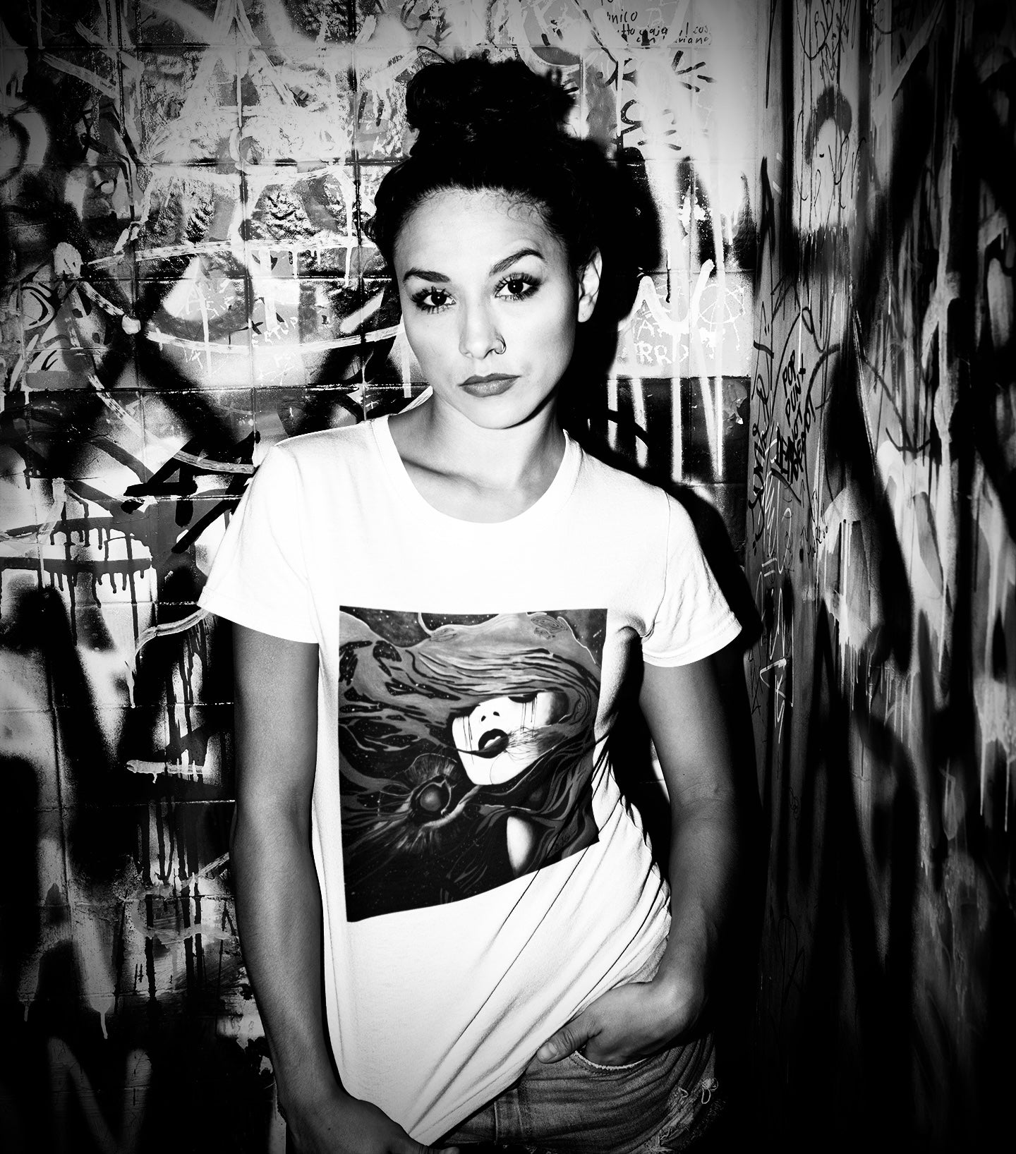 Fire (Noir) - Women's Relaxed Crew Neck Tee