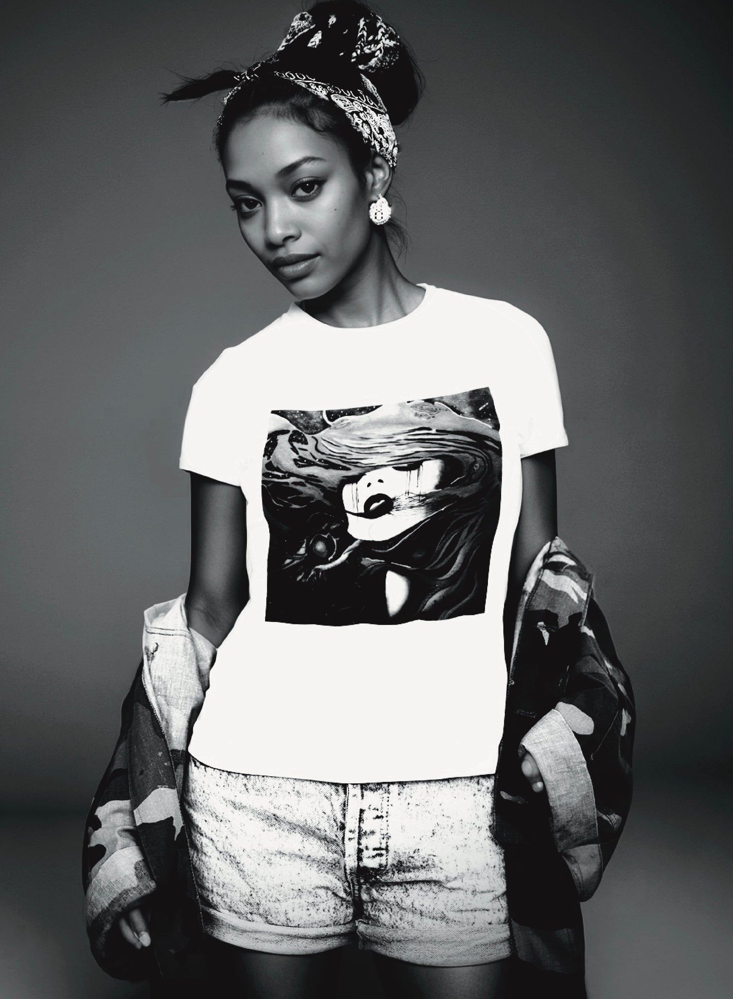 Fire (Noir) - Women's Relaxed Crew Neck Tee