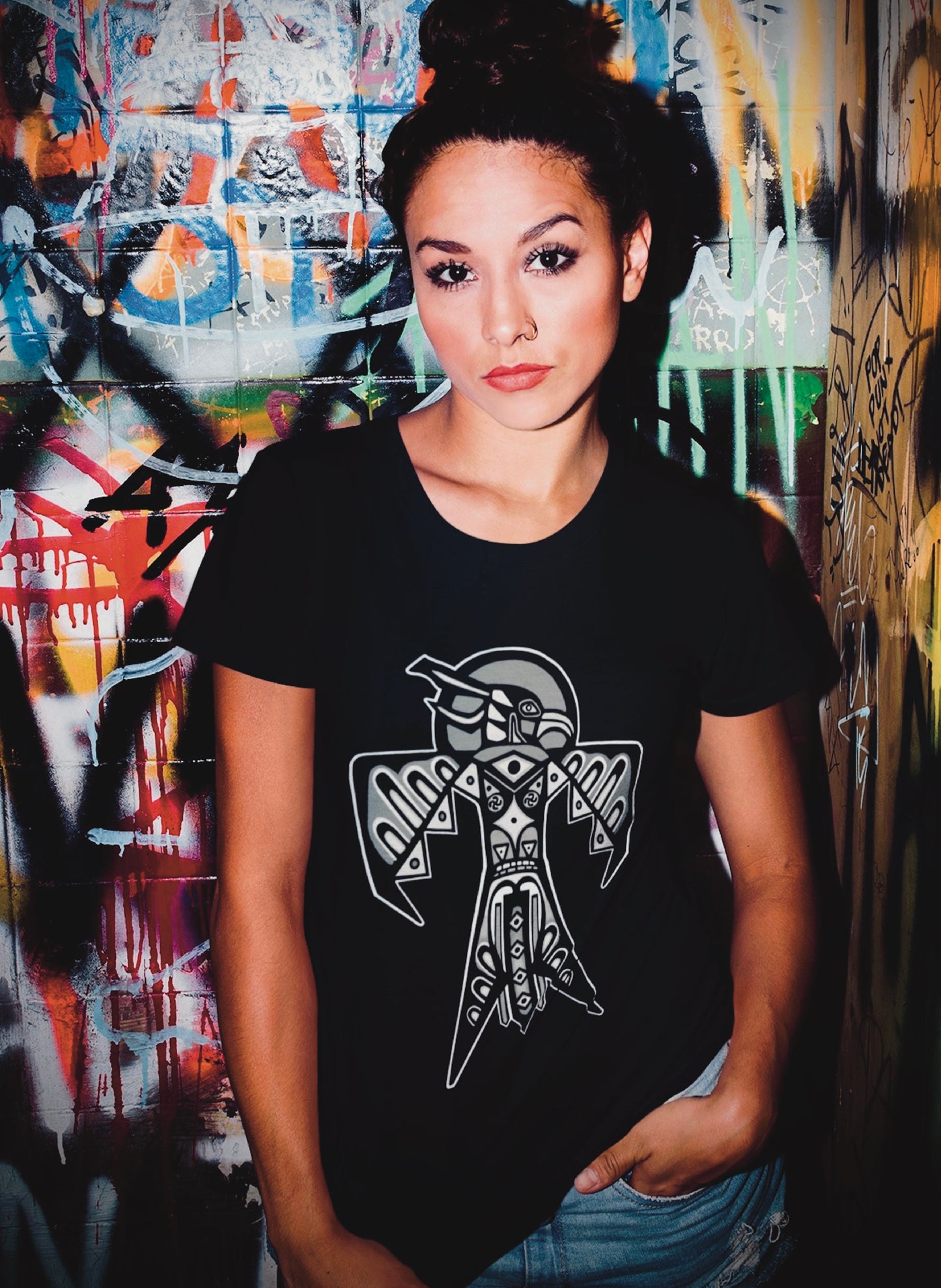 Thunderbird (Noir) - Women's Relaxed Crew Neck