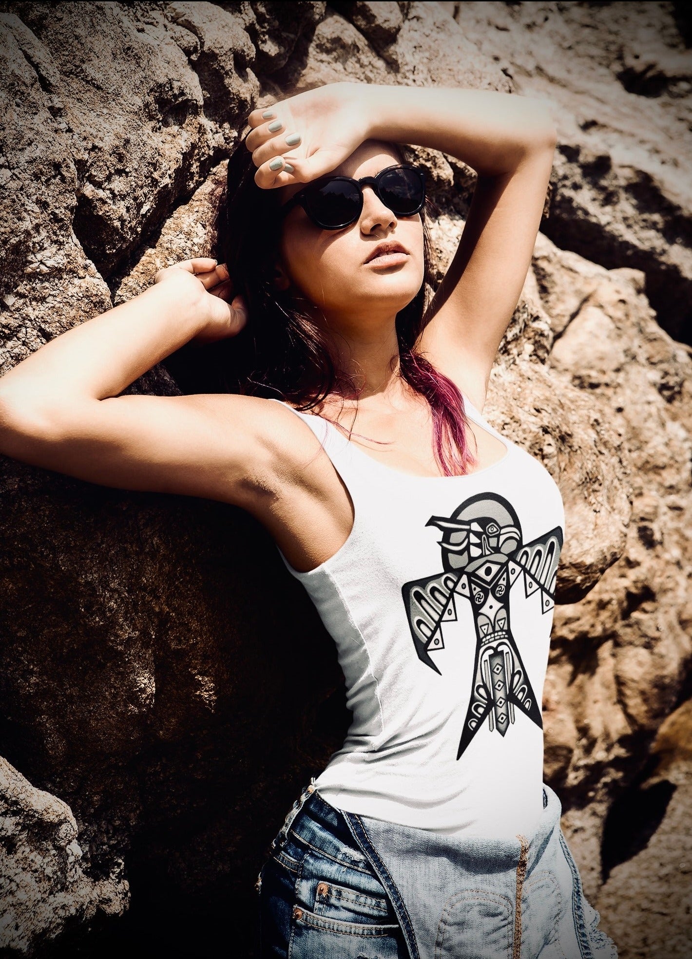Thunderbird (Noir) - Women's Racerback Artifacta