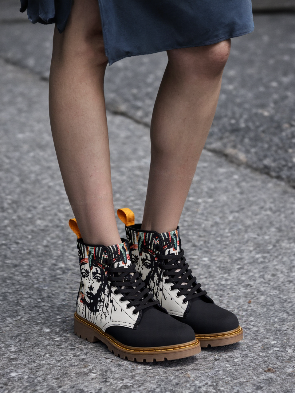 Beautiful Pharaoh (Noir) - Art Boots for Women