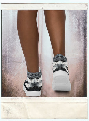 Fire (Noir) - Women’s High-Top Canvas Shoes