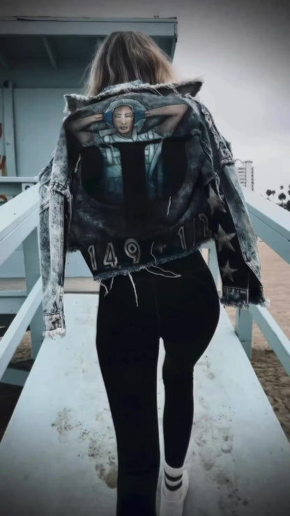 5149.5 - Women's Distressed Cropped Denim Jacket